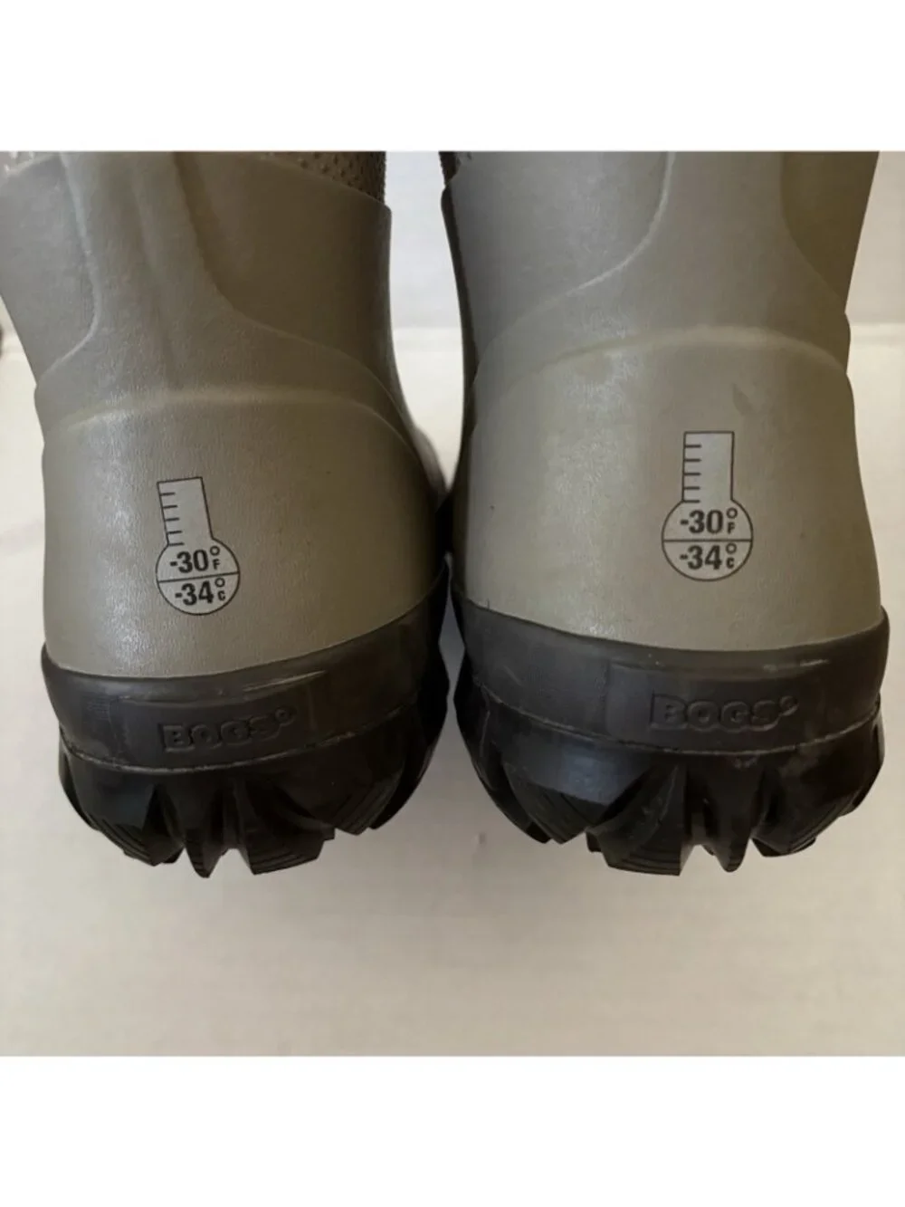 Bogs Big Kids Youth Size 6 Taupe Lined Waterproof Whiteout Dots Winter Boots